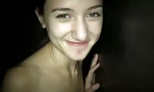 ドイツの女性は若いスタッドに犯されます フェラ の エロ 動画