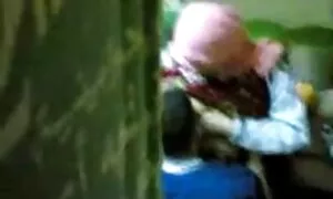Olga甘い性と彼女の彼氏 エロ 動画 濃厚 フェラ