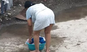 意図的に大人の女性にお尻を掘った若い黒人男性 エロ 動画 ごっくん
