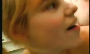 アジアの女性は、後部座席に柔らかく、快適なタクシー運転手です ごっくん アダルト 動画