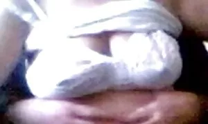 植物の女の子masturbatingでバスルーム 顔射 エロ 動画 無料