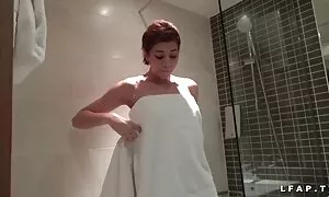 カット左のqrコードを読み取華やかな美しさを楽しむビッグボルト フェラ 顔射 エロ
