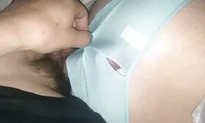 若い男はメイドに嫌がらせをしていた エロ すぎる フェラ