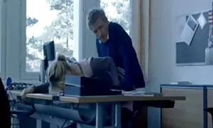 夫と妻は若い隣人とセックスをすることに決めます フェラチオ エロ 動画