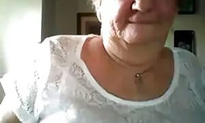 巨乳の妖精は野生のセックスを好む アダルト ふぇらちお