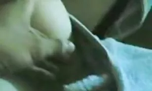 クラブでの素晴らしいパーティー フェラ 顔射 エロ
