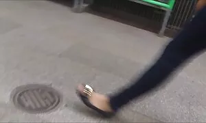 大きなキッチンでスキニー隣人を妨げるLibertine fc2 動画 フェラ